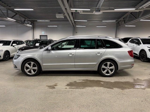Skoda Superb bild 2
