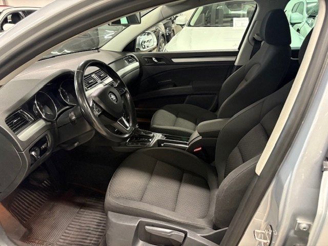 Skoda Superb bild 4