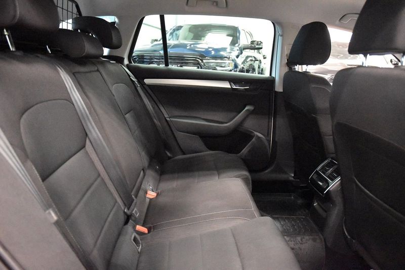 Skoda Superb bild 14