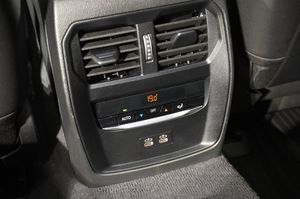 BMW 330 bild 14