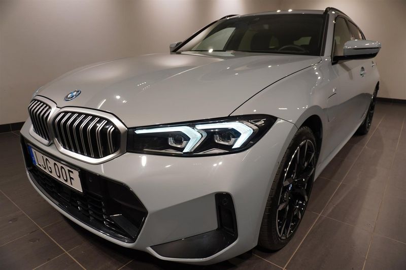 BMW 330 bild 17