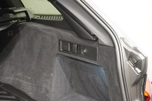 BMW 330 bild 15