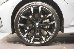 BMW 330 bild 7