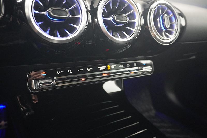 Mercedes CLA250 bild 16