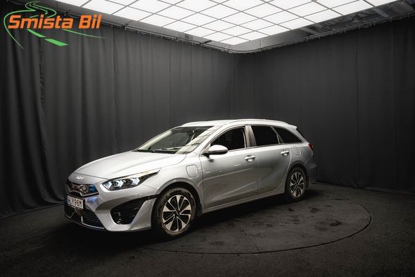 Kia Cee´d Plug-in Advance DRAG KAMERA M&K-VÄRM ADAPTIV-FART MOMS - 2022