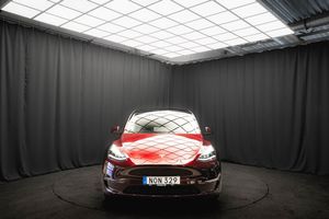 Tesla Model Y bild 4