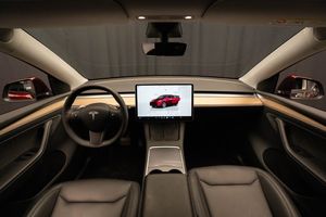 Tesla Model Y bild 14