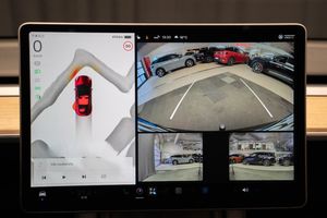Tesla Model Y bild 13