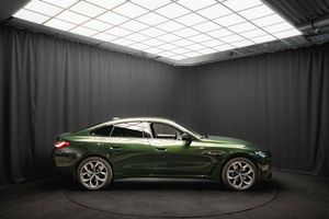 BMW i4 bild 6