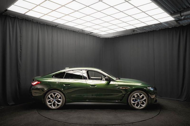 BMW i4 bild 6