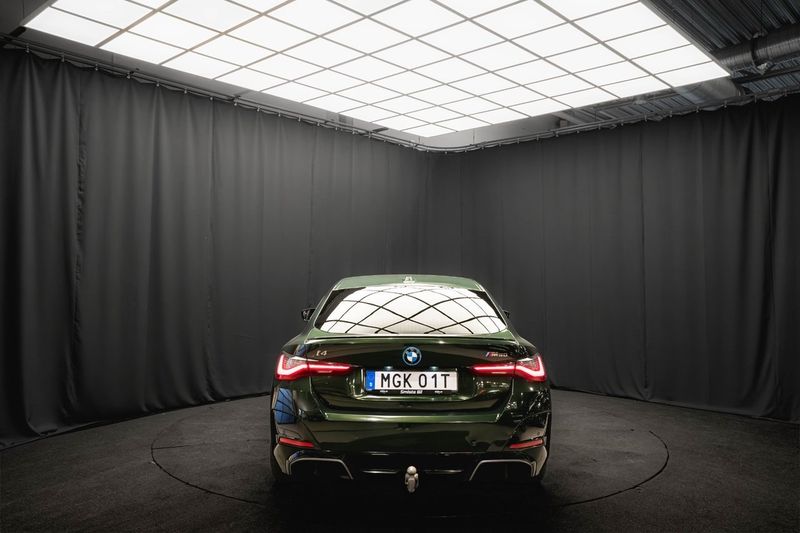 BMW i4 bild 8