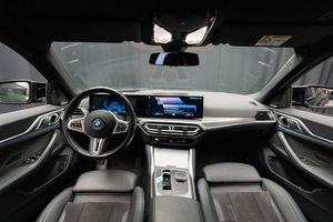 BMW i4 bild 15