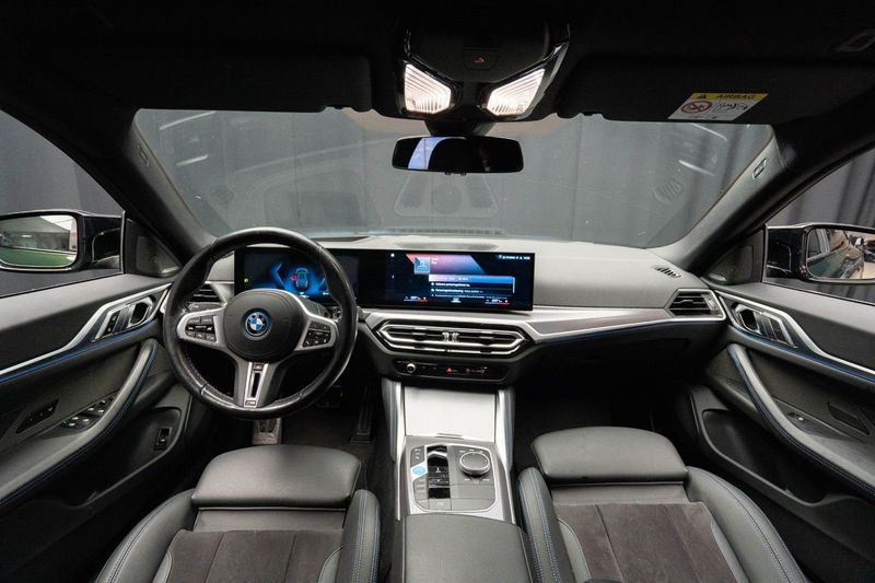 BMW i4 bild 15