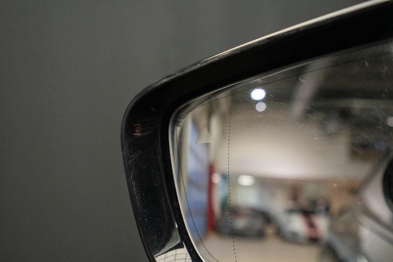 BMW i4 bild 24