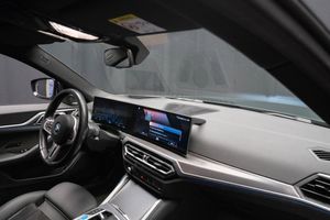 BMW i4 bild 19
