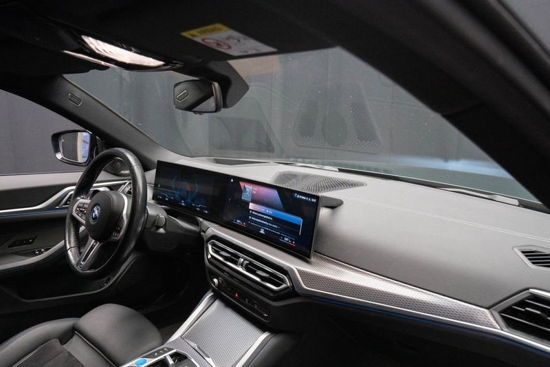 BMW i4 bild 19