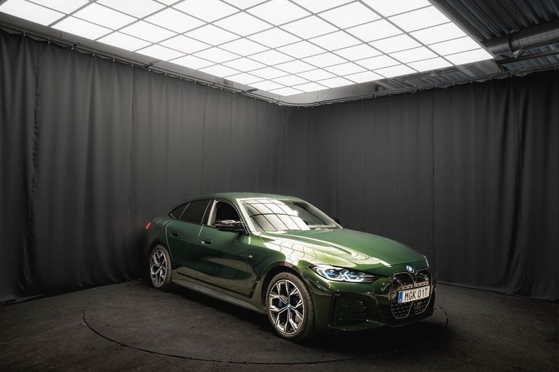 BMW i4 bild 5
