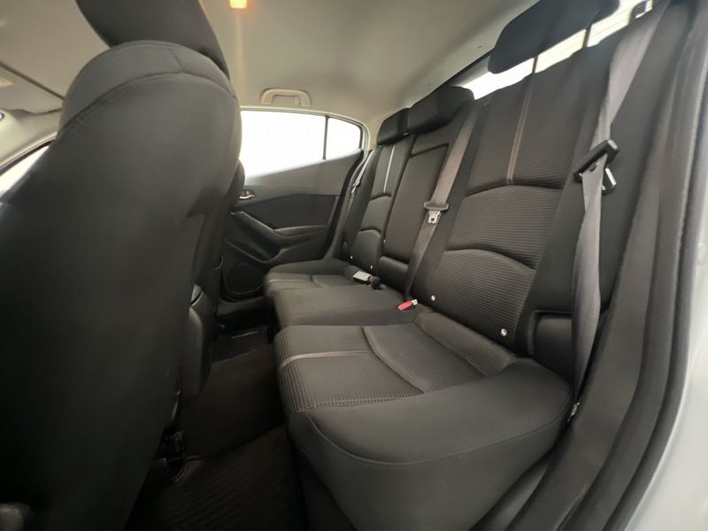 Mazda 3 bild 13
