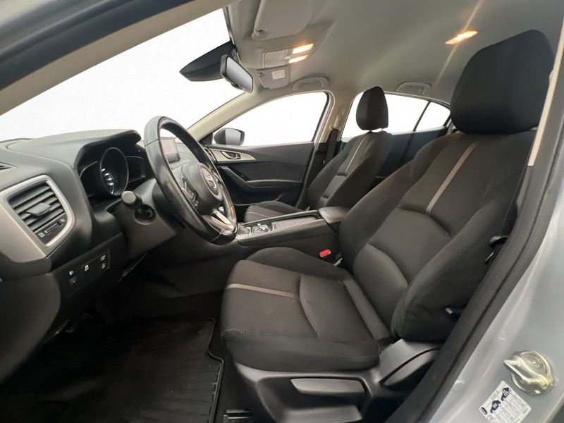 Mazda 3 bild 9