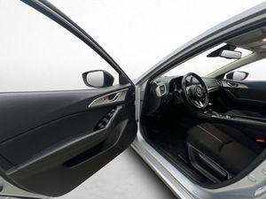 Mazda 3 bild 8
