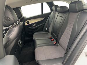 Mercedes E200 bild 13