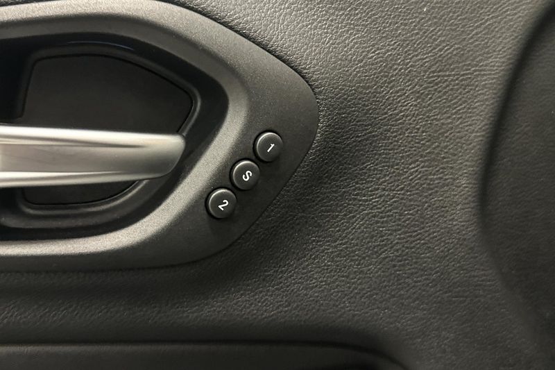 Jeep Cherokee bild 16