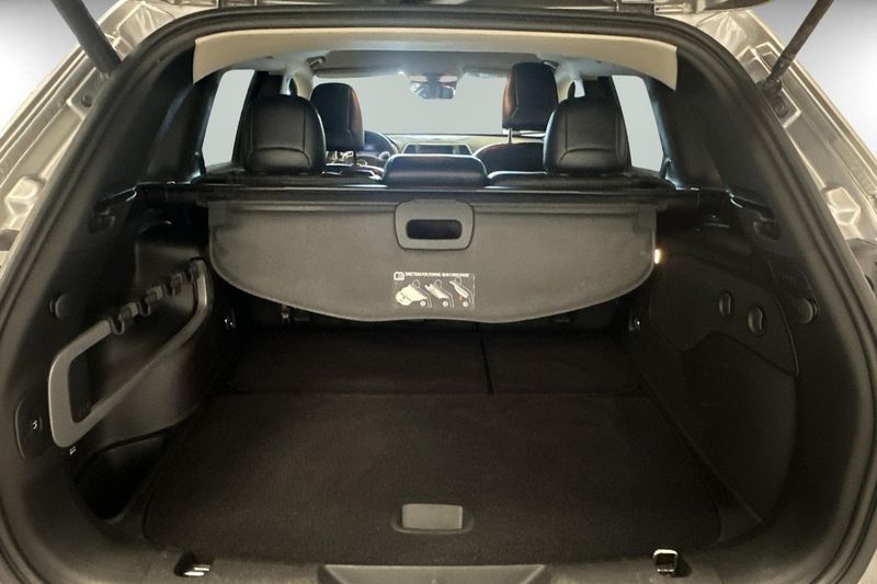 Jeep Cherokee bild 14
