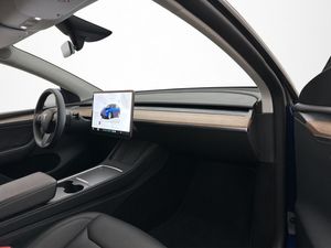 Tesla Model Y bild 16
