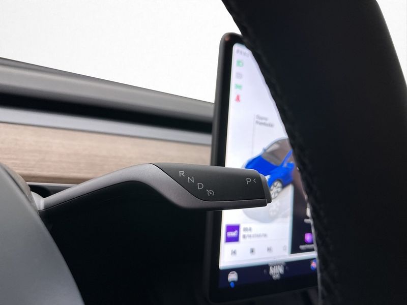 Tesla Model Y bild 30