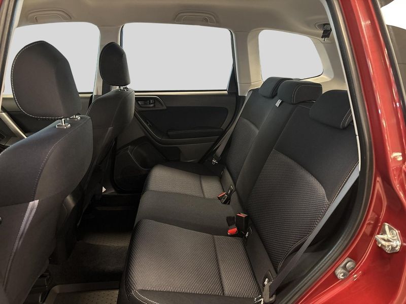 Subaru Forester bild 9