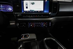 Chevrolet Silverado bild 24