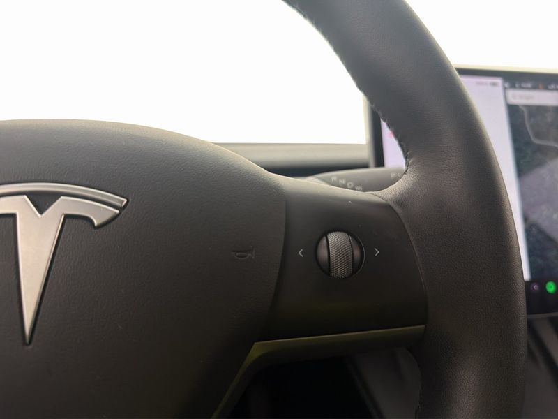 Tesla Model 3 bild 28