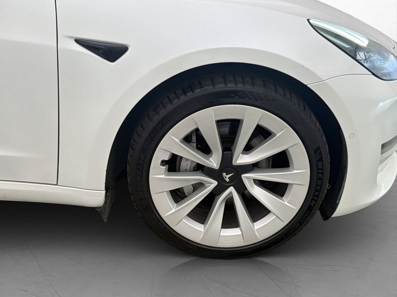 Tesla Model 3 bild 33