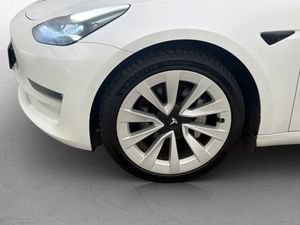 Tesla Model 3 bild 30