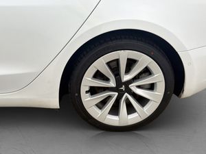 Tesla Model 3 bild 31