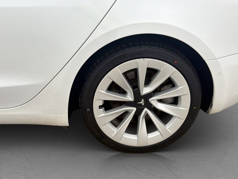 Tesla Model 3 bild 31