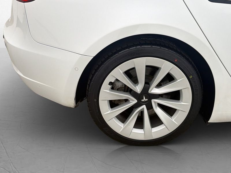 Tesla Model 3 bild 32