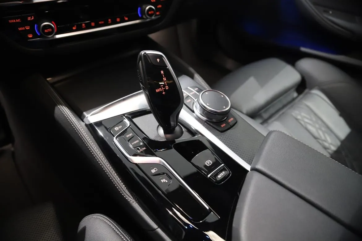 BMW 530 bild 11