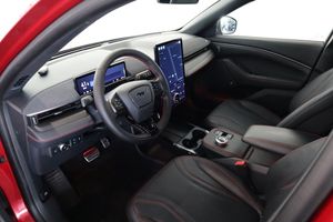 Ford Mustang Mach-E bild 10