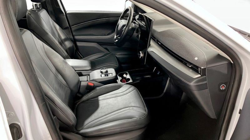 Ford Mustang Mach-E bild 3