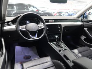 Volkswagen Passat bild 16