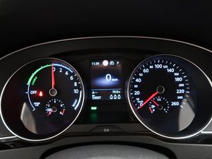 Volkswagen Passat bild 21