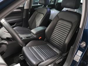 Volkswagen Passat bild 17