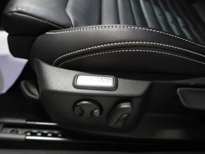 Volkswagen Passat bild 18