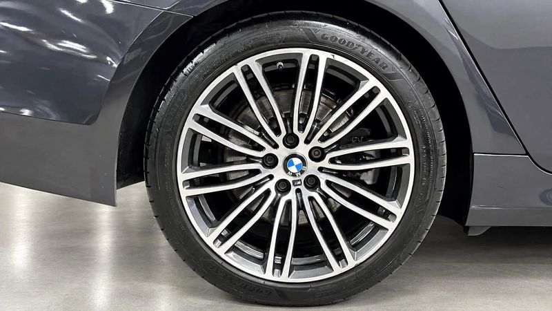 BMW 520 bild 18