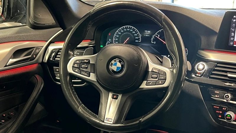 BMW 520 bild 8