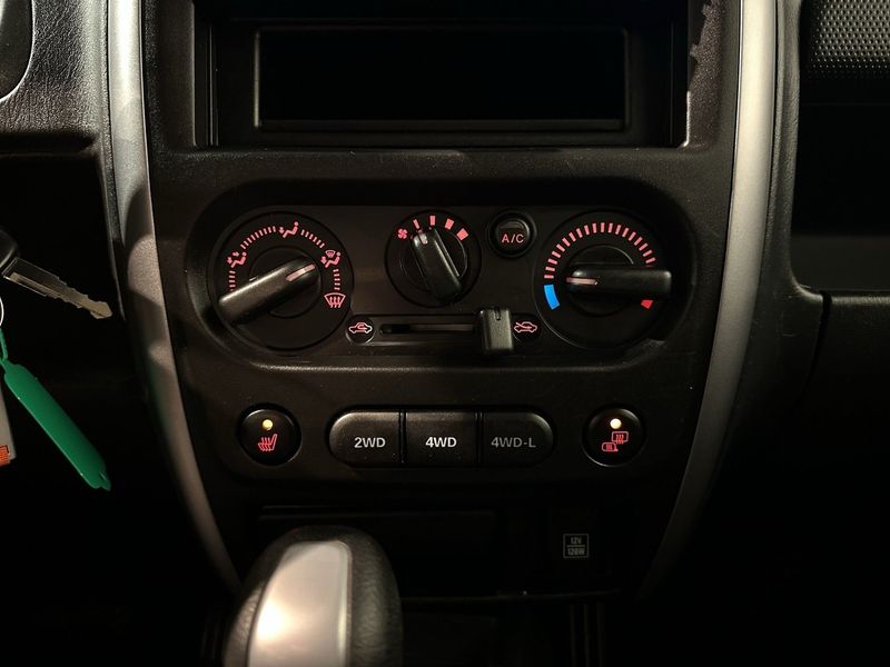 Suzuki Jimny bild 15