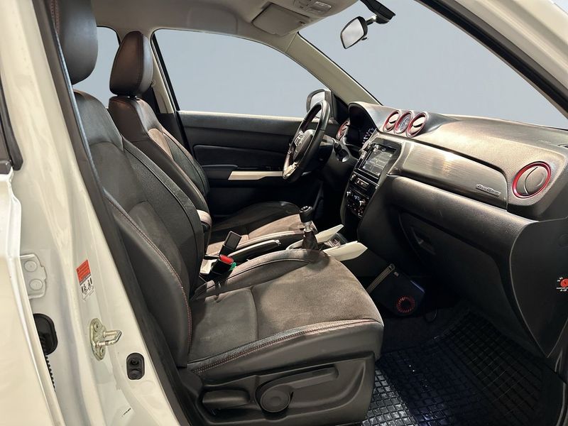 Suzuki Vitara bild 10