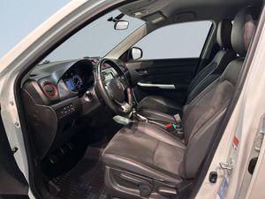 Suzuki Vitara bild 7