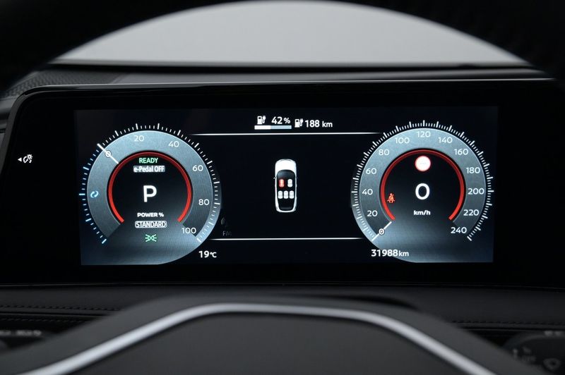Nissan Ariya bild 8